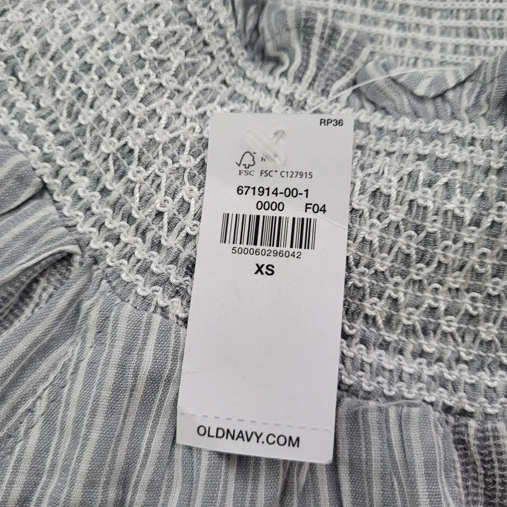 Old Navy Womens XS Gray White Striped Smocked Puff Sleeve‎ Peasant Top